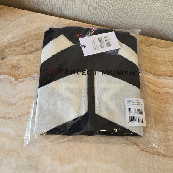 π₯ Perfect Moment Tignes Chevron Suit Ski Perfect Moment Knit Jumpsuit Star - Picture 9 of 16